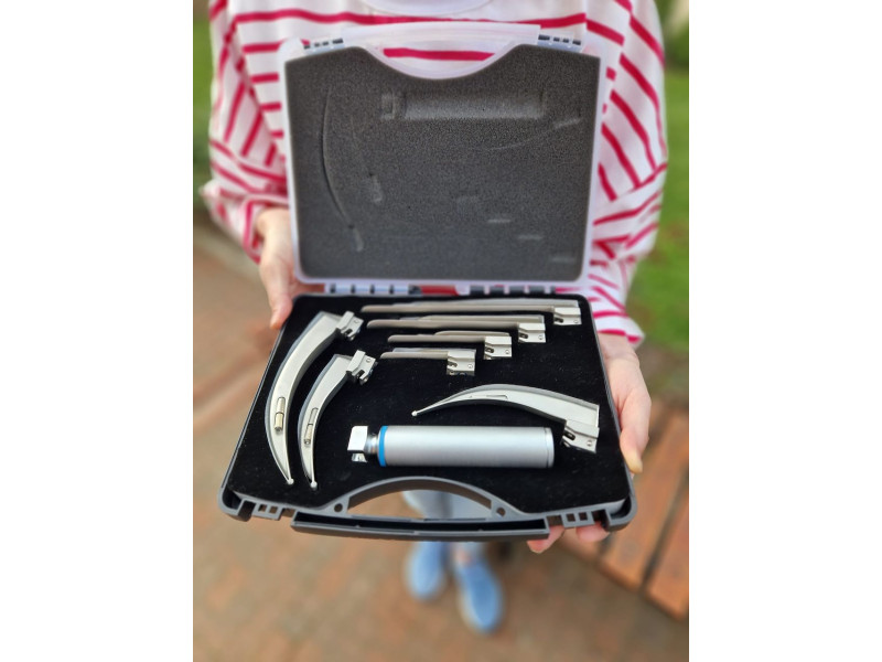 Постачання набору ларингоскопів для військових медиків